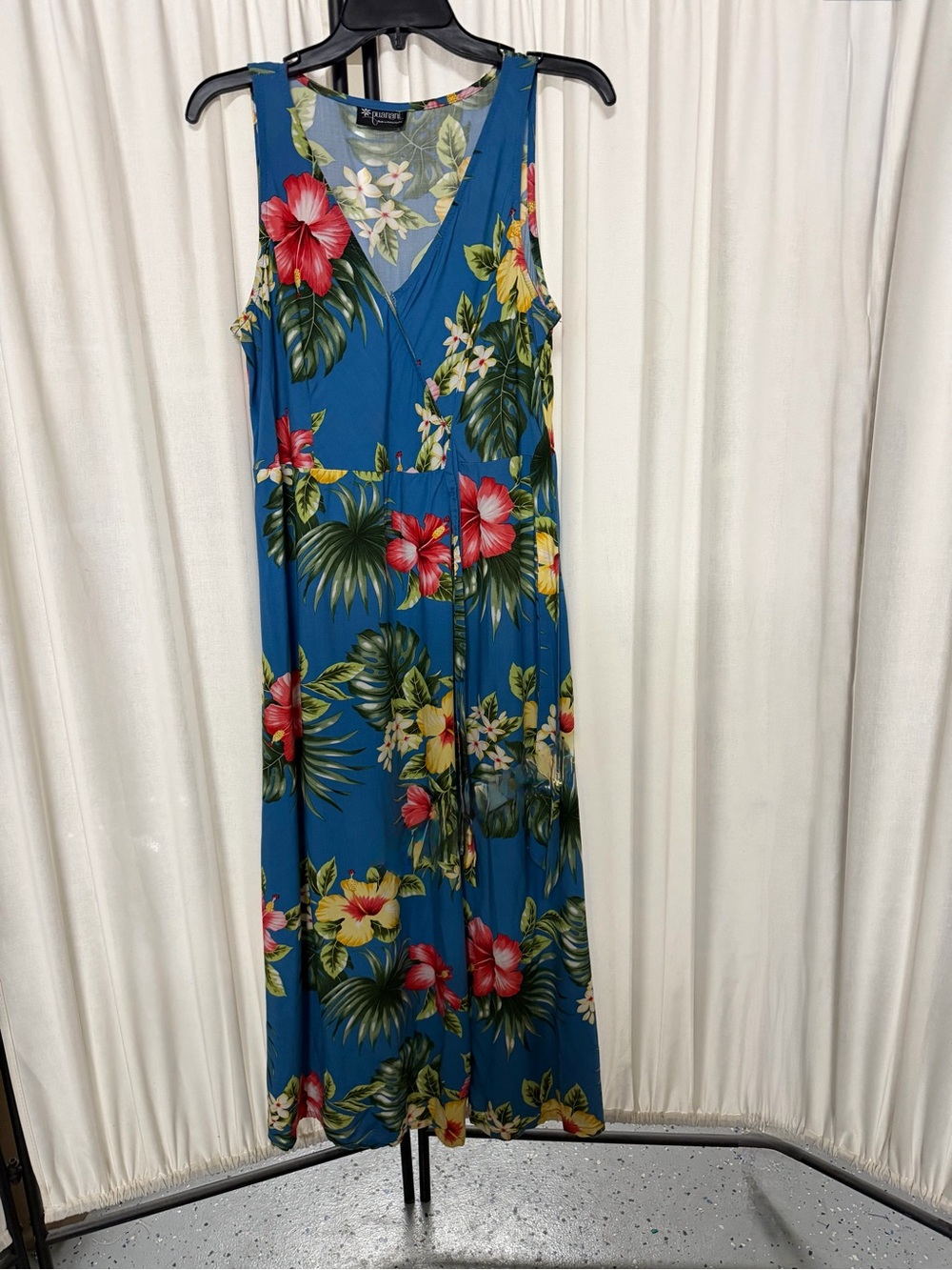 Puanani Sleeveless Blue Tropical Floral Maxi Dress